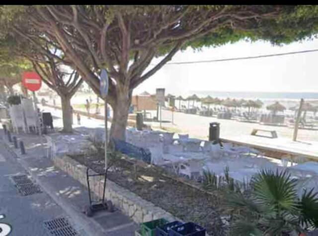 Apartamento En Primera Linea De Playa El Palo Malaga Bagian luar foto