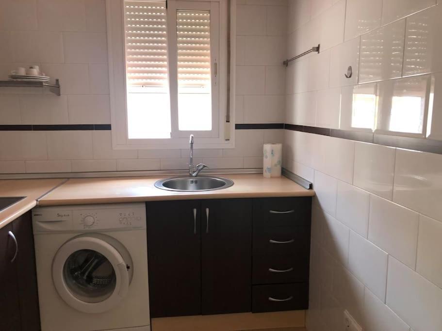 Apartamento En Primera Linea De Playa El Palo Malaga Bagian luar foto