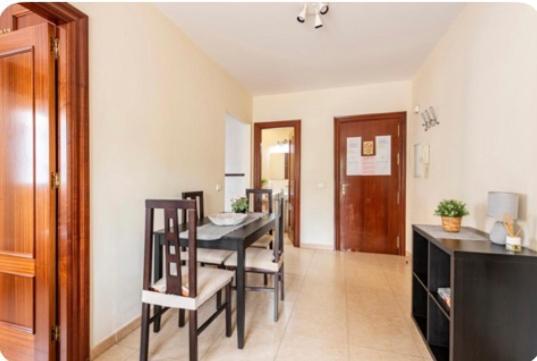 Apartamento En Primera Linea De Playa El Palo Malaga Bagian luar foto